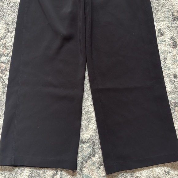 Lululemon On the Fly Wide-Leg 7/8 Pant *Woven - Picture 3 of 11